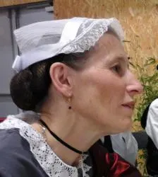 Porter le costume avec naturel